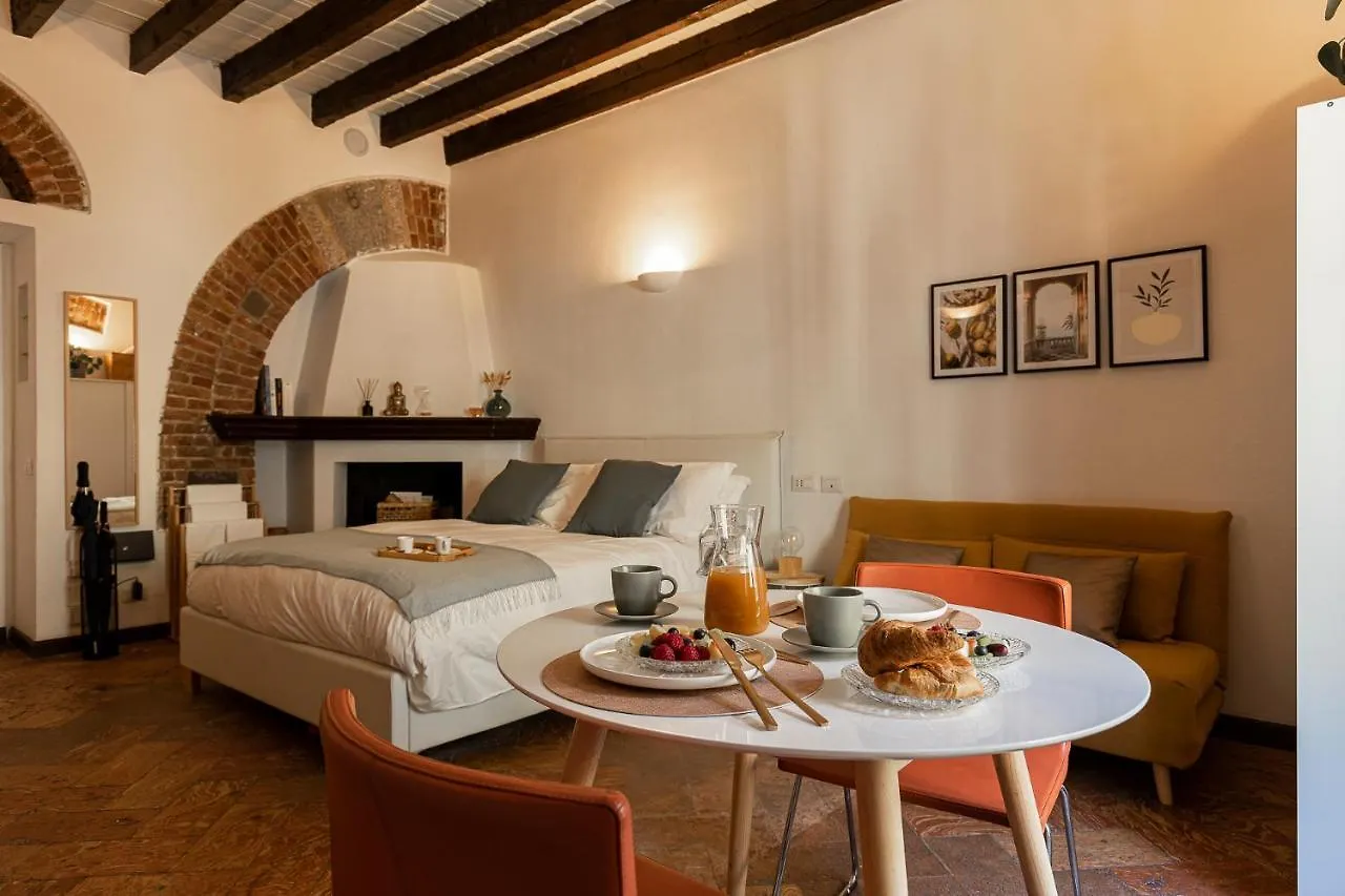 Cozy House In Naviglio Grande - Homy Apartments Milano 0*,  Italia